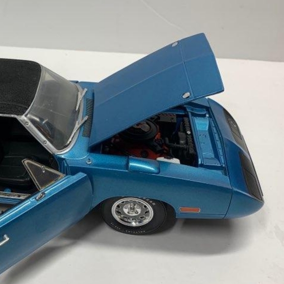 ***SOLD***1970 Plymouth super-bird blue car - Picture 5 of 8